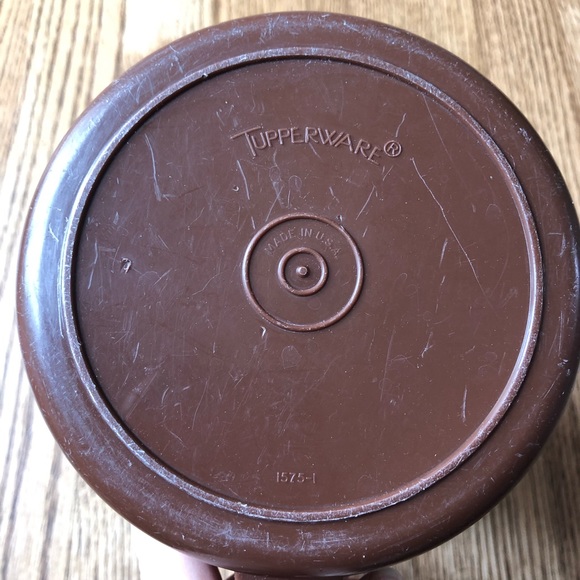 Tupperware Push Button Pitcher Servalier Brown - Picture 5 of 7